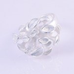 An-Minimal-Anemone-Small White3